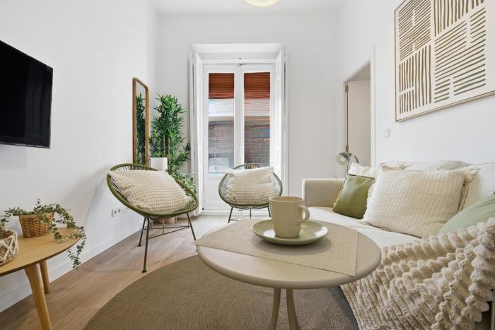 Cream Lavapies by Hogar 4