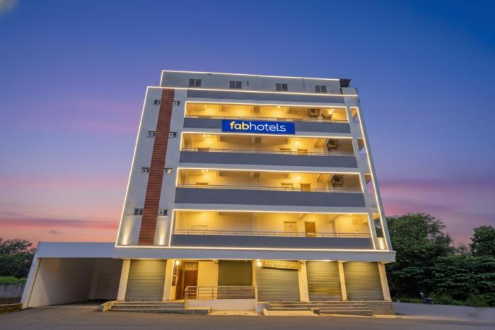 FabHotel Metro - Nr Secunderabad Railway Station