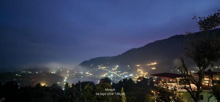 Nandi Casa 4 BHK Luxury Villa Bhimtal Silver Class Homestay