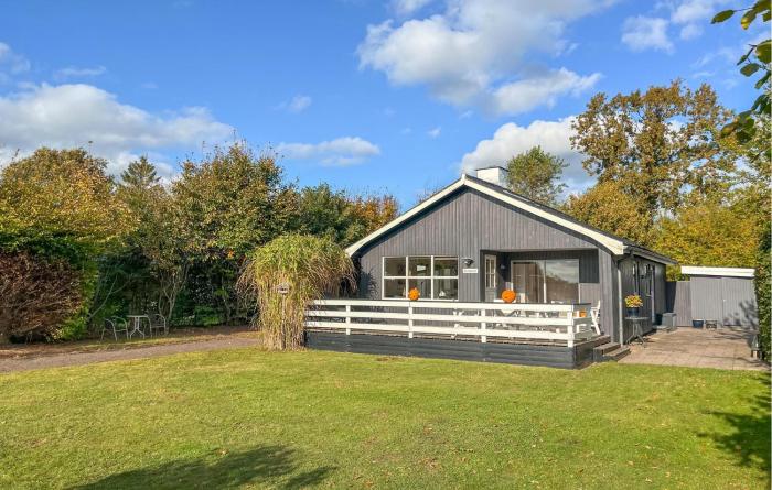 Lovely Home In Hadsund With Wifi