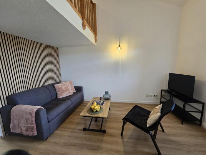 T1 bis Proche Cern Parking Privé