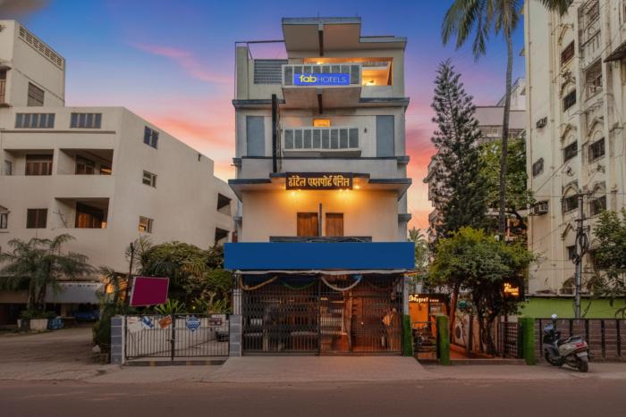 FabHotel Airport Palace - Nr Mumbai International Airport