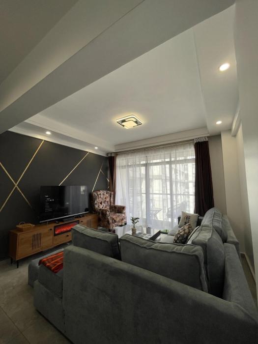 Entire Apartment 1BR with Gym & Parking 12th Flr