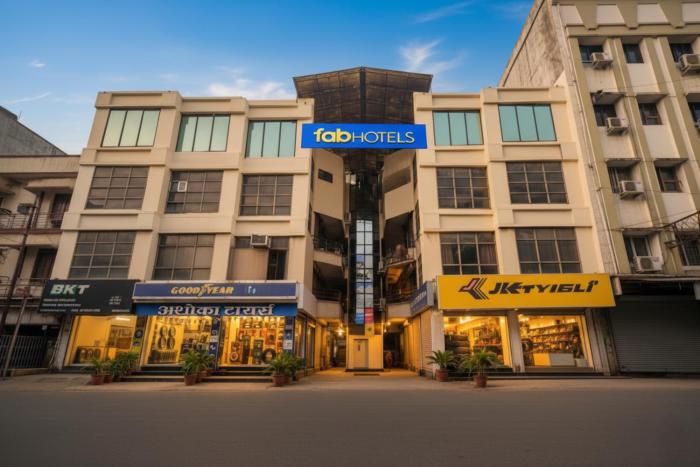 FabHotel Imperial Regency