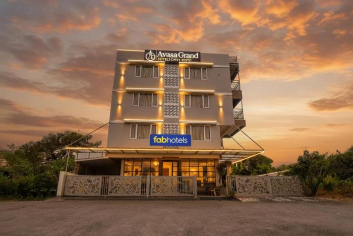 FabHotel Avasa Grand