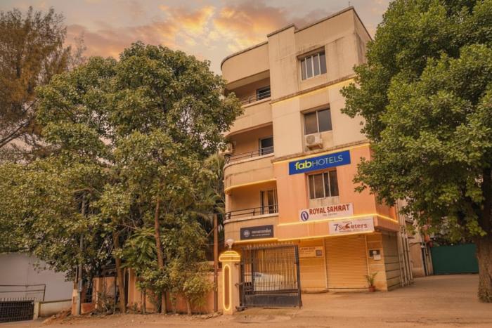 Via Royal Samrat - Ram Manohar Lohiya