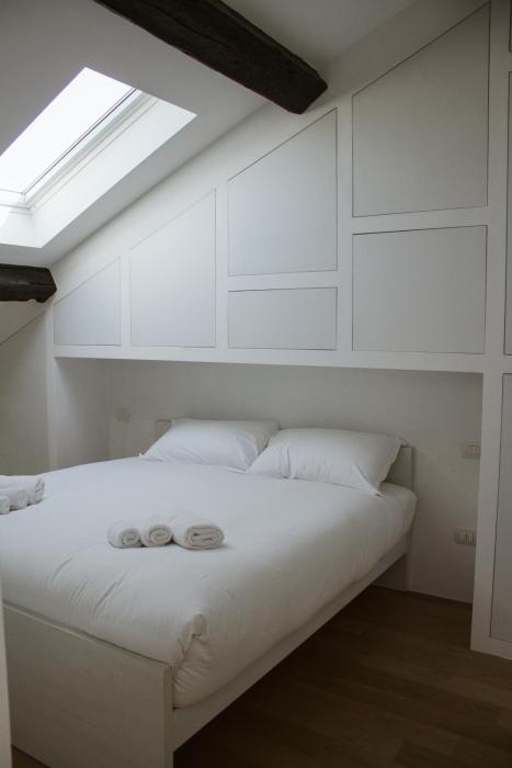 "Casa Giraldi" Vista Borgo Albizi - Frescoed Penthouse by KeyHost Group