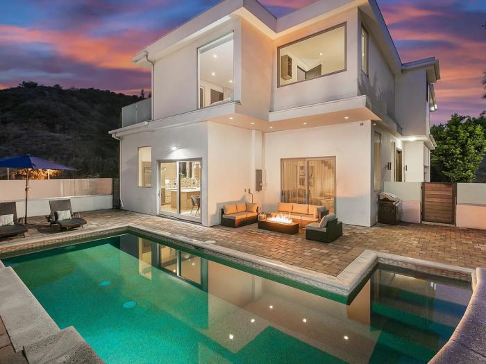 Hollywood Hills Luxury Mansion with Pool & Views