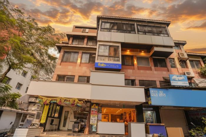 FabHotel Saroj Inn - Mumbai Naka
