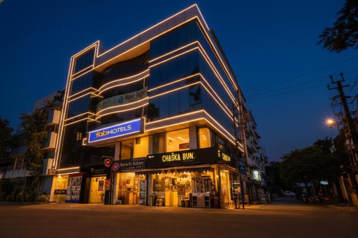 FabHotel Crown Heights - Nr Koramangala Club