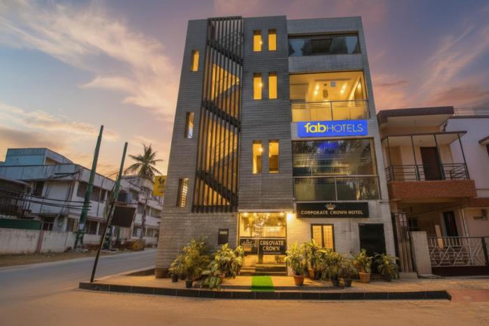 FabHotel Corporate Crown - Nr Jyoti Nivas University