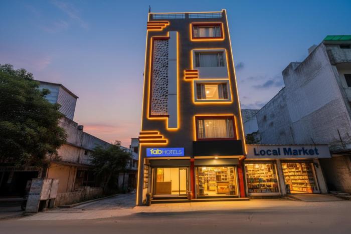 FabHotel Ishtara Auberge - Nr Yashobhoomi Convention Centre