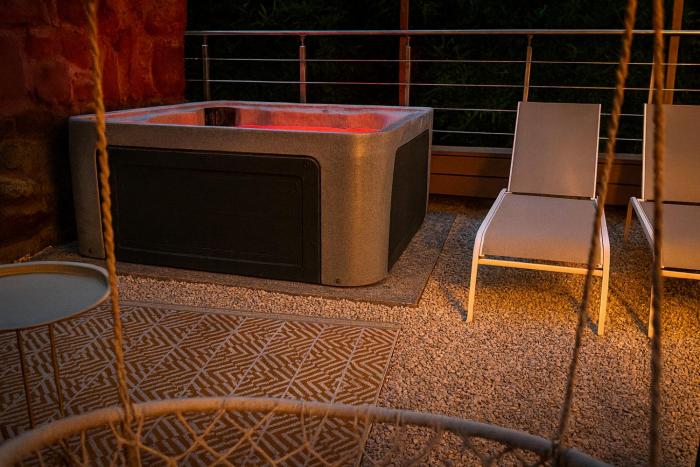 Maison Maneki Tiny House Insolite 2 personnes avec Spa extérieur privatif