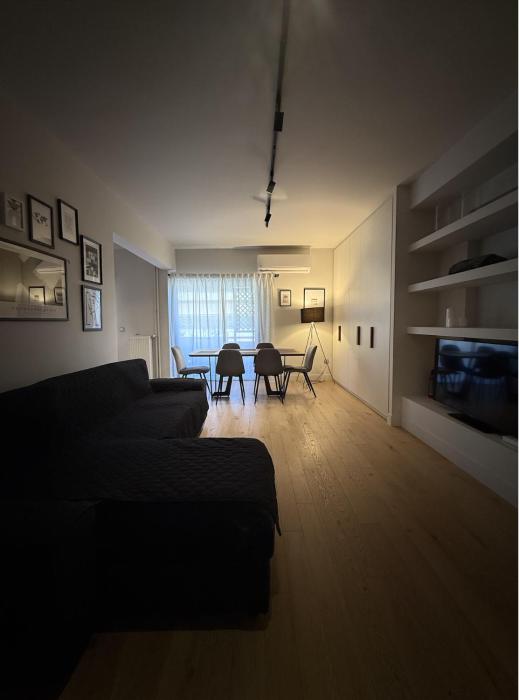 2 Bedroom 2 Bath Modern Apartment