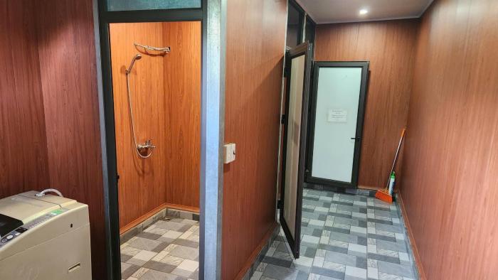 Number 6 Homestay & Tours