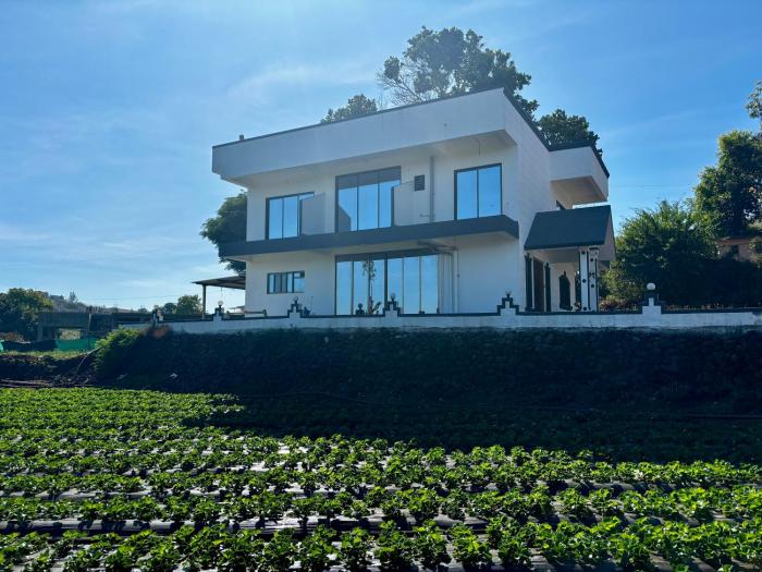 Sharti Mansion Villa