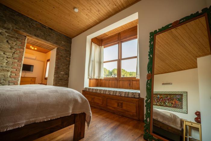 Flora Birgi Taş Konak