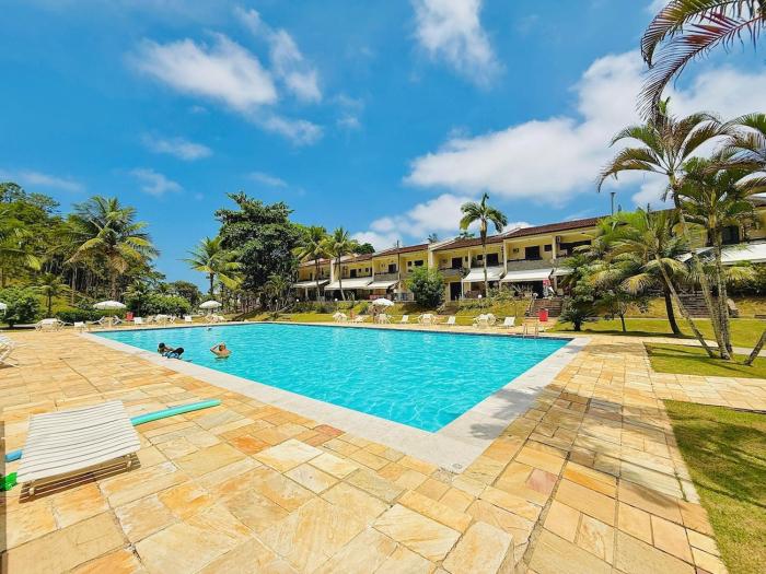 Casa com 3 quartos e Lazer de clube no condomínio Terras de São José Guarujá na Praia da Enseada para alugar por temporada