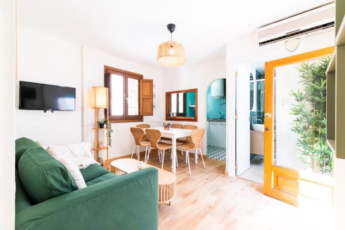 LOS HERMANOS DEL MENTIDERO