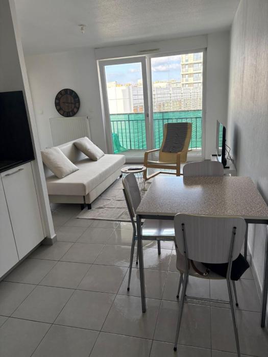 Appartement proche du tram et du stade