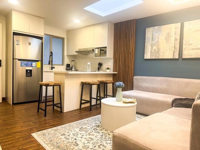 Yura Suite 6 min of Center Free parking