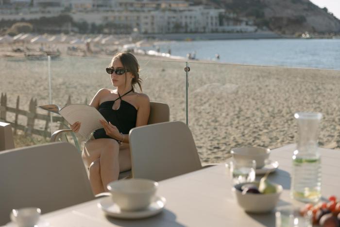 Costel BeachFront Residence, BBQ & Private Sunbeds, By ThinkVilla