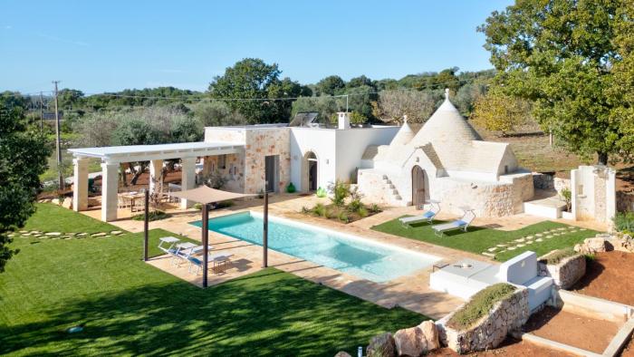 Trulli Pupa, charming villa with exclusive pool