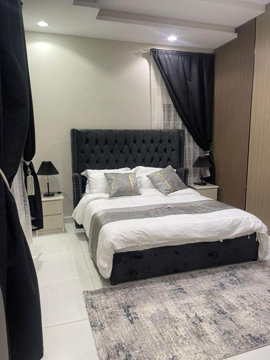 شقه فندقيه فاخره بدخول ذاتي