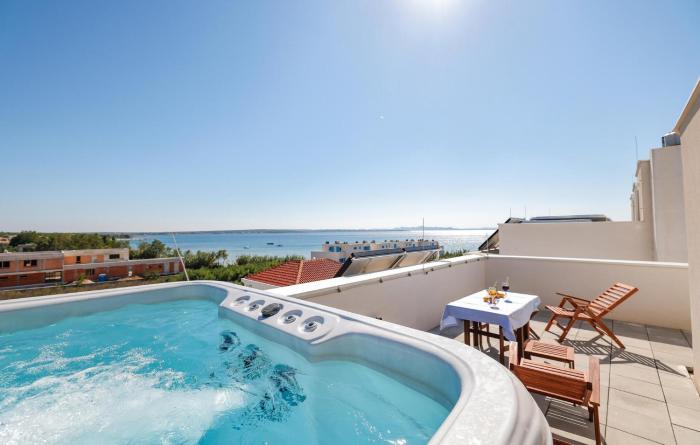 Lovely Home In Privlaka