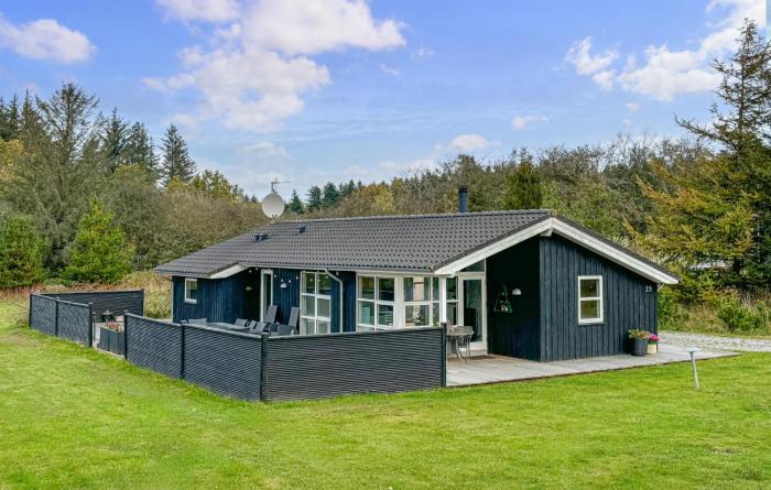Lovely Home In Fjerritslev With Wifi