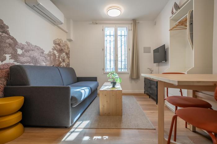 Studio Climatisé rdc plein centre