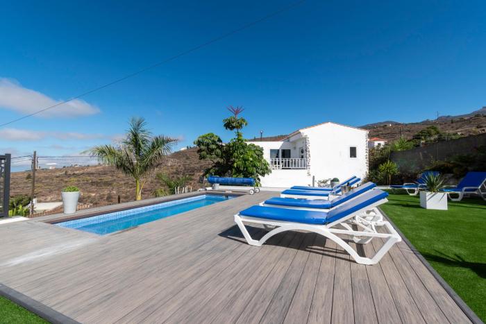 Beautiful 3 Bedroom Villa by Tenerife Villas Ltd