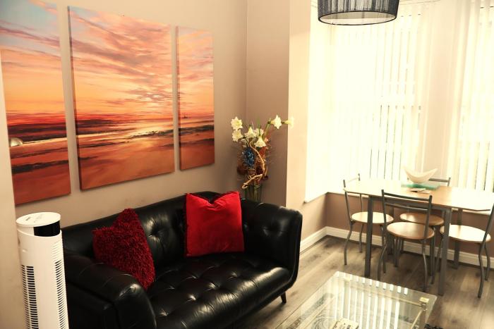 The Savile - Luxury Apartment Leeds - Your Next Stay