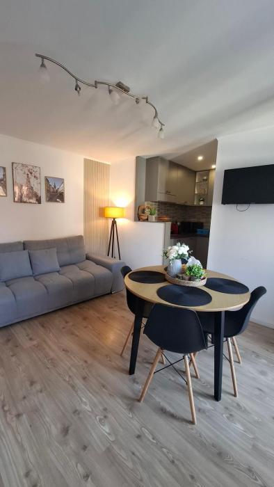 Free Garage in the Center-Delicia 4 ApartHotel