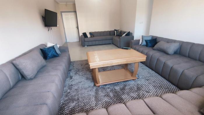 Bright & Calm Apartment in Riad Toulal