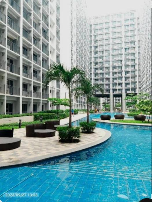 Overnight @ Shakhbots