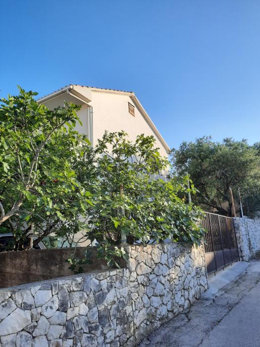 Apartments by the sea Businci, Ciovo - 1081