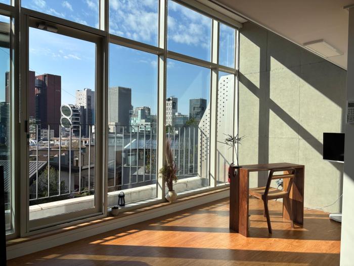 Gangnam, Sinnonhyun Station - Hidden House