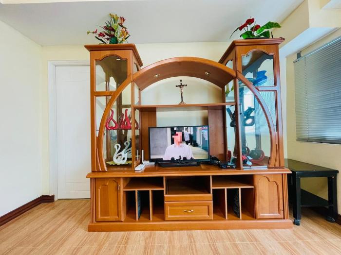 Charming 1BR condo unit Across US Embassy