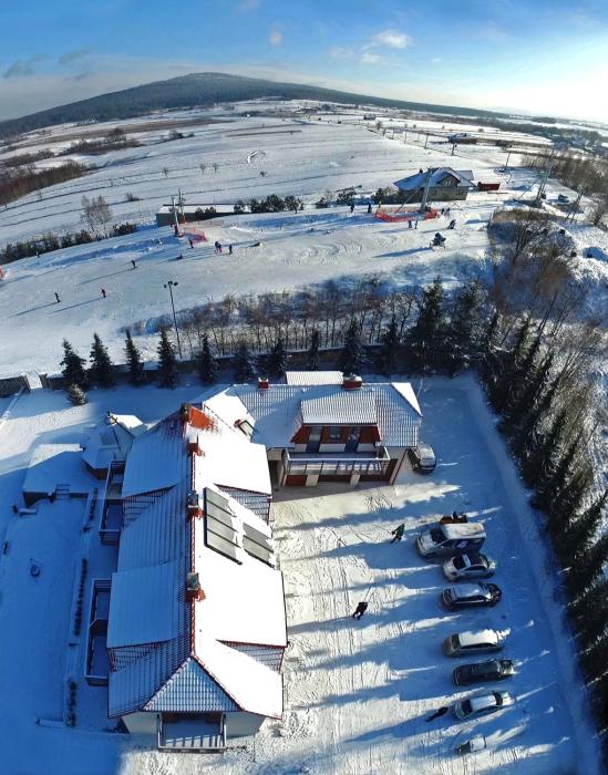 Apartamenty Pod Łysicą & SPA - przy stoku, basen, jacuzzi, sauna