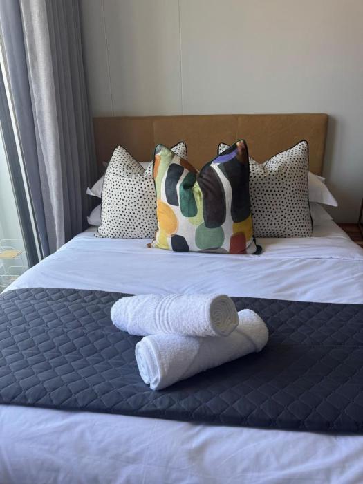 Executive Apartment at One Rosebank