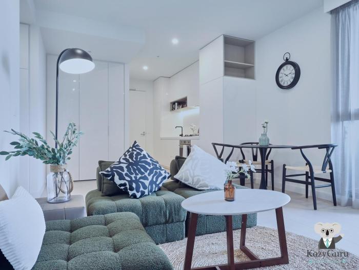 KozyGuru | Box Hill | Chic & Close to It All