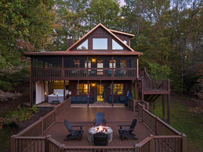 Mountain Cabin Escape Views Games & Relaxation
