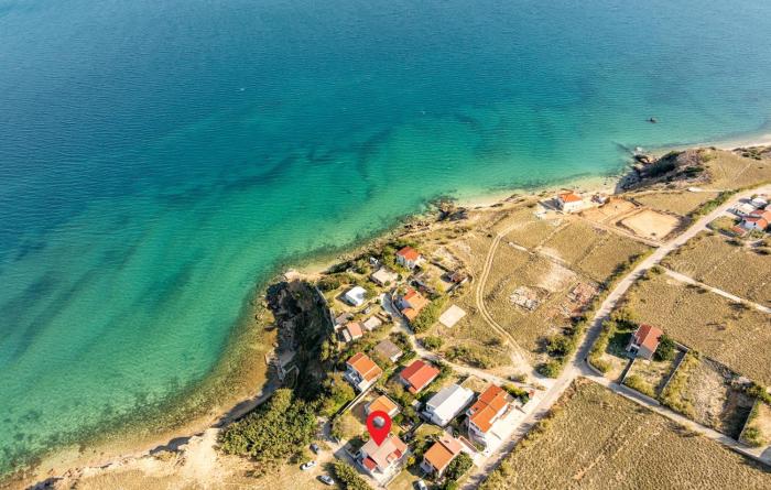 Cozy Apartment In Pag With Wifi