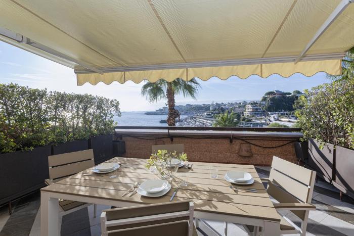 Beachfront Studio with Terrace by Wonderful Italy