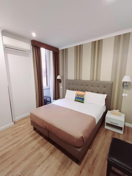 Camera matrimoniale ROMA TERMINI con bagno privato