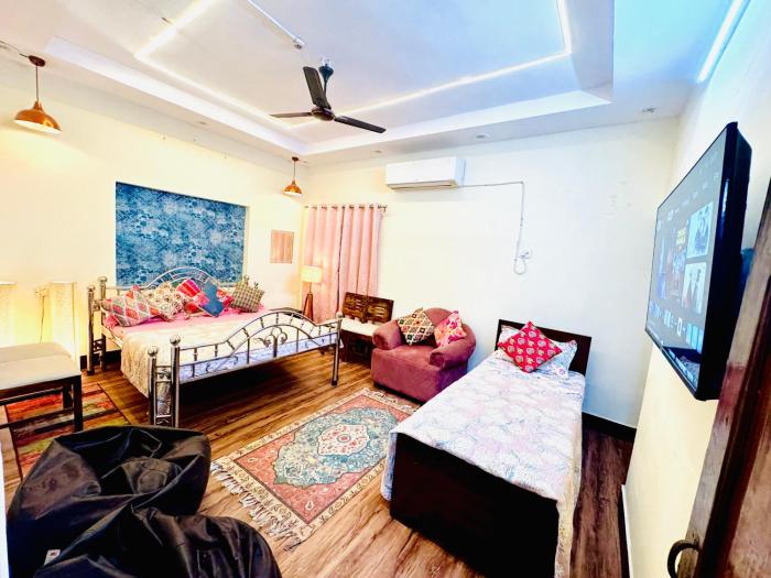 The Family Courtyard - A Boutique Guest House Villa