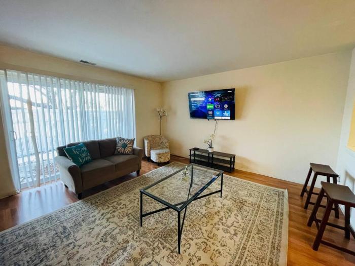 Cozy 2BR, 2BA Monthly Discount