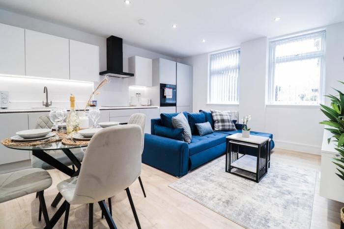 The Wycombe Pad - 2BR Ground Floor Apt with A Private Entrance & Free Secure Underground Parking