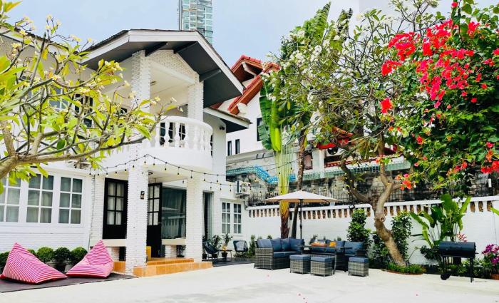 Enjoying! Music Pool Villa 3 Bedrooms-Jomtien Beach